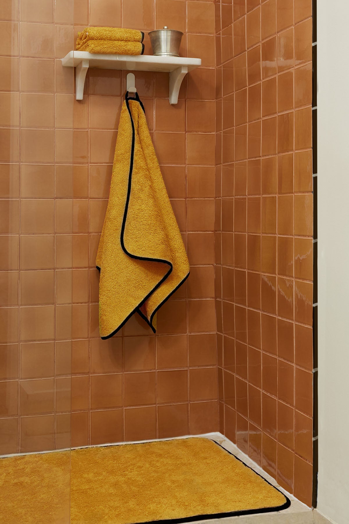 Serviette de bain | Moutarde Liseré Noir