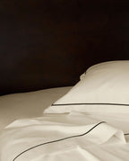 Drap plat en satin | Ivoire Bourdon Noir