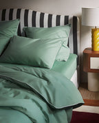 Housse de couette Percale de coton | Vert Lichen Liseré Blanc