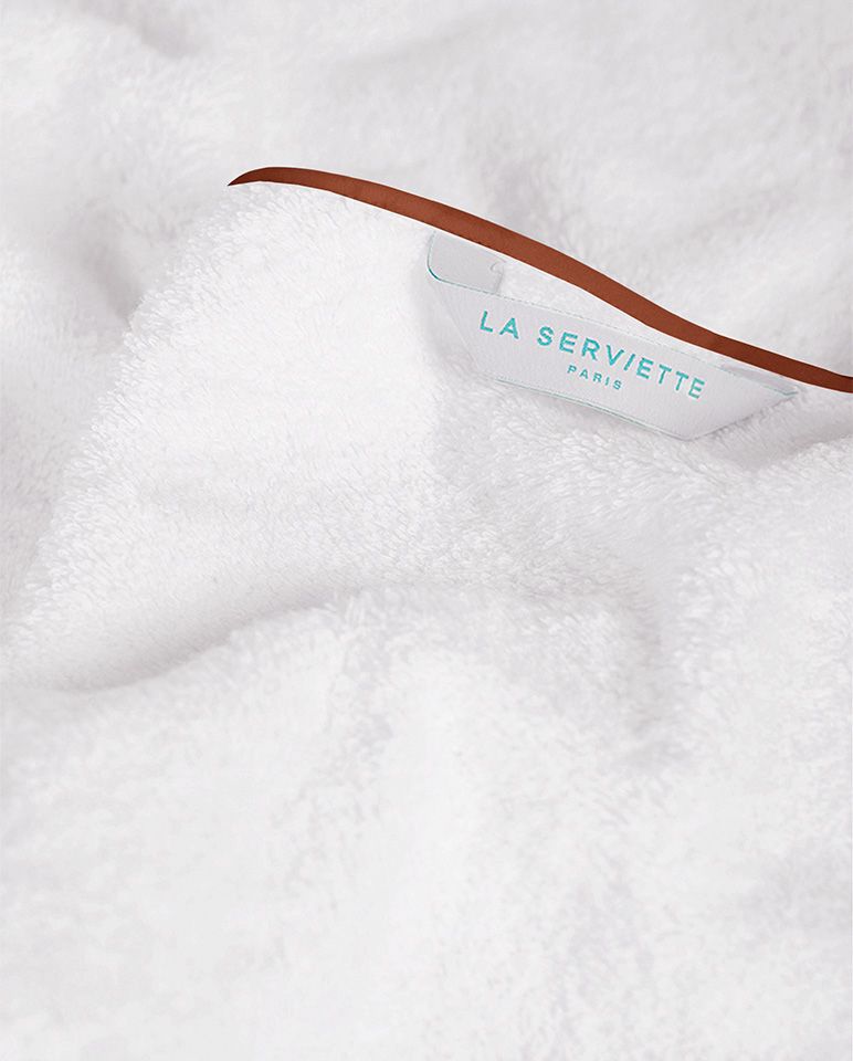 Set of 4 Face Cloths | White with Auburn Brown Trim