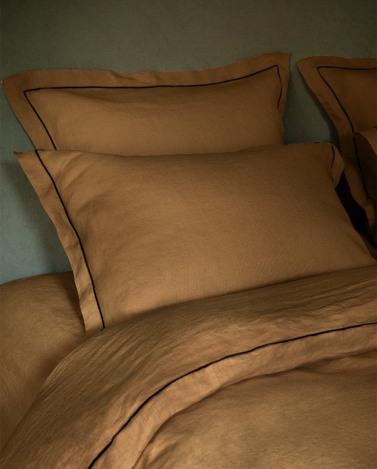 Paire de taies d'oreiller en lin | Bronze Bourdon Noir