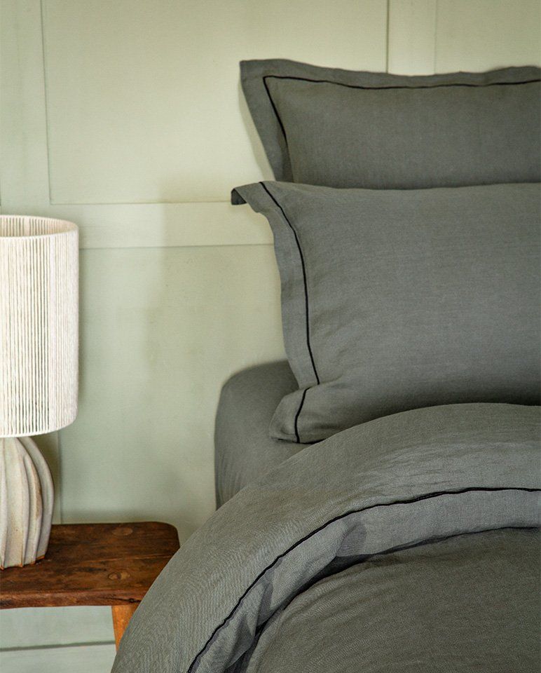 Paire de taies d'oreiller en lin | Gris Laurier Bourdon Noir