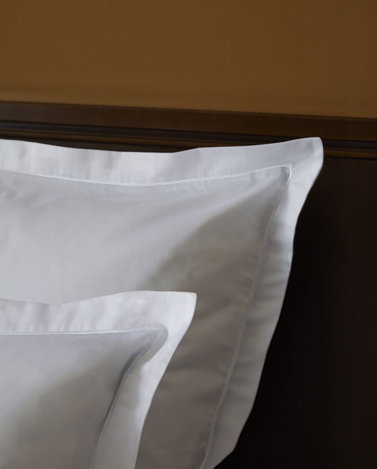 Satin Pillowcase Pair | White Bourdon White