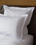 Paire de taies d'oreiller en satin | Blanc Bourdon Ecru