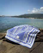 Serviette de plage Bompard x La Serviette Paris | Bleu Kinetik
