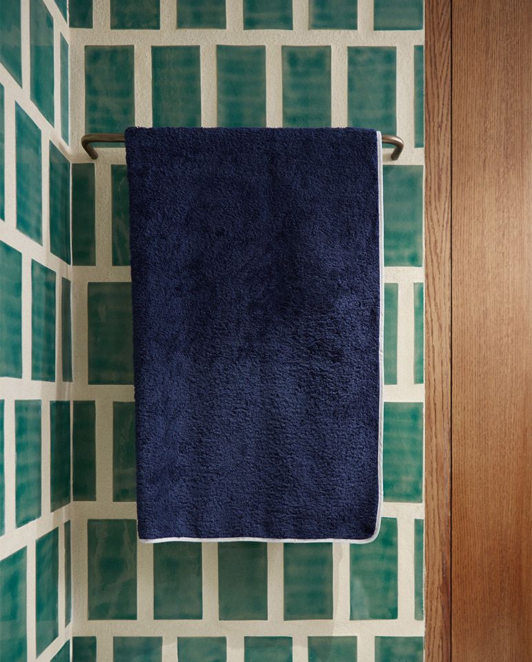 Serviette de bain | Bleu Nuit Liseré Blanc