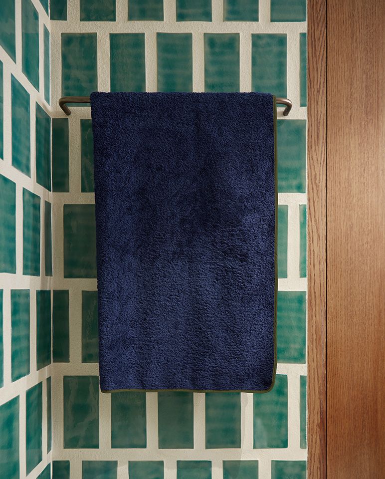Serviette de bain | Bleu Nuit Liseré Kaki