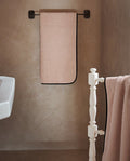 Serviette de bain | Rose Poudré Liseré Noir