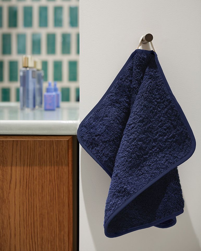 Paire de serviettes mains ou visage | Bleu Nuit Liseré Bleu