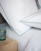 Paire de taies d'oreiller Percale de coton | Blanc Liseré Bleu Givré