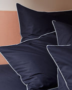 Paire de taies d'oreiller Percale de coton | Bleu Nuit Liseré Blanc