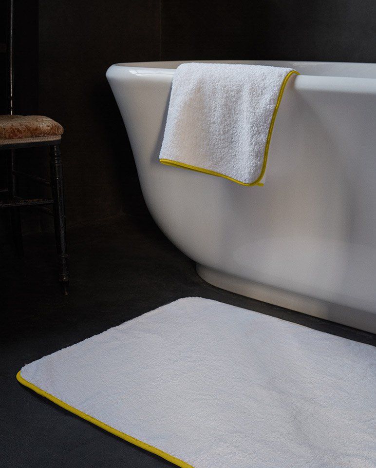 Tapis de bain | Blanc Liseré Jaune Mimosa