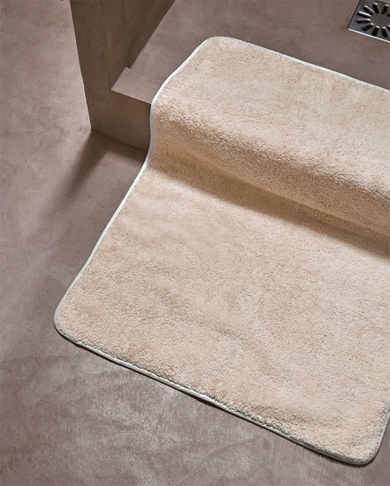 Bath Mat | Sand with White Border