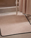 Tapis de bain | Rose Poudré Liseré Noir