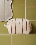 Trousse de toilette à rayures | Beige Arbois / Chocolat