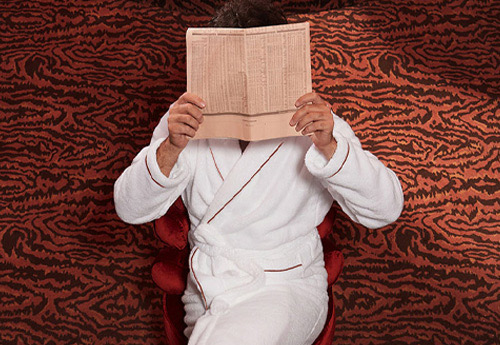 Le peignoir blanc avec liseré La Serviette Paris